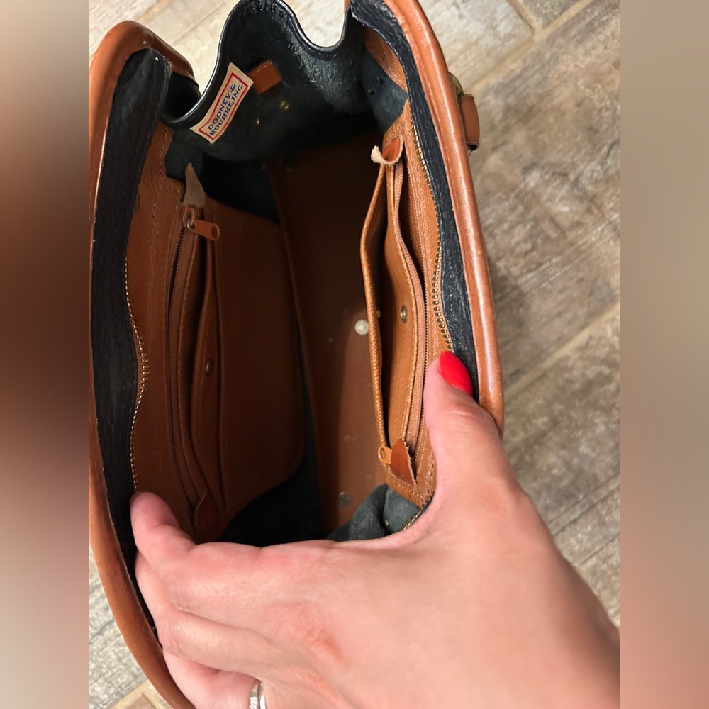 Vintage Dooney and Bourke Black Brown Leather Buckle Satchel Bag Purse Handbag - Picture 6 of 7